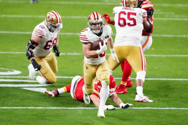 Trick play fuels 49ers to 10-3 Super Bowl halftime lead over Chiefs