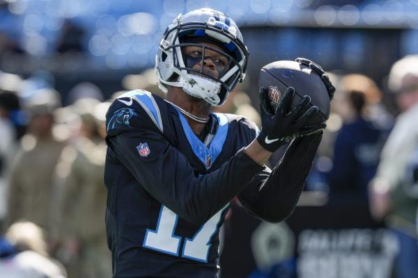 Reports: Chargers add wide receiver DJ Chark thumbnail