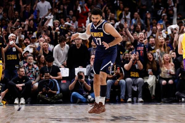 Nuggets' Jamal Murray eliminates Lakers with late hoop thumbnail