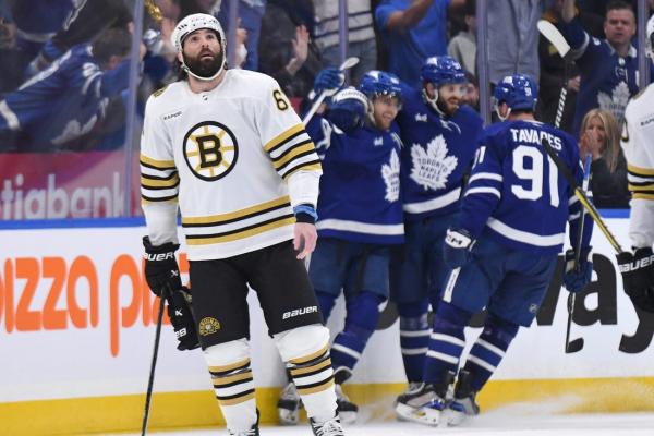 Maple Leafs try to complete comeback against stumbling Bruins