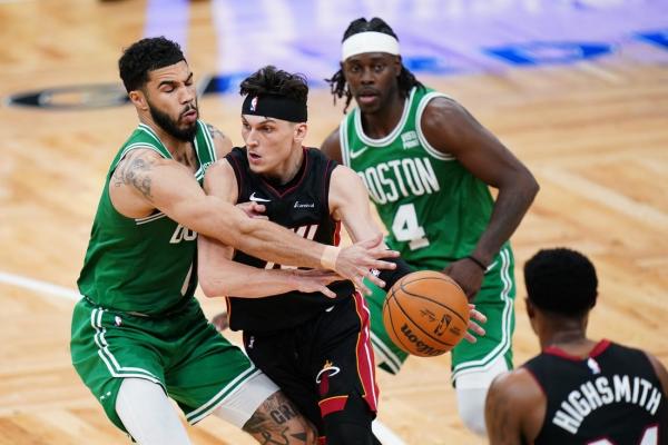 Celtics hoping to return to early form in Game 3 vs. Heat thumbnail