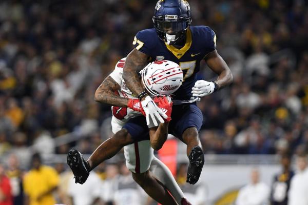 Cue CB1: Toledo's Quinyon Mitchell 'can hang with big dawgs'
