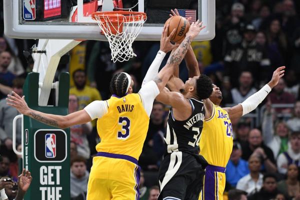 NBA roundup: Lakers storm back, best Bucks in 2OT