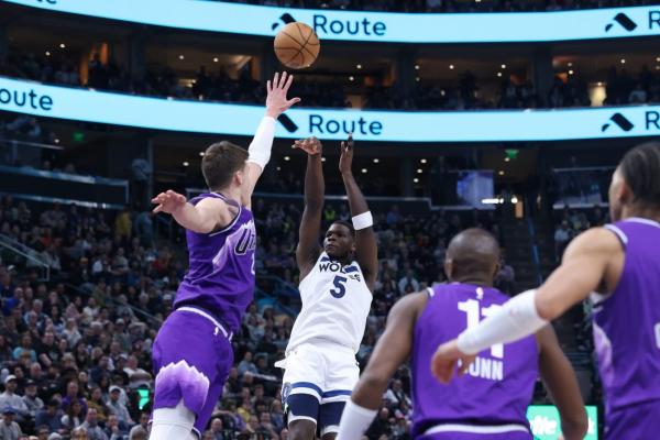 NBA roundup: Anthony Edwards' 32 points propel Wolves past Jazz thumbnail