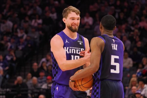 Kings try to grab upper hand on Suns