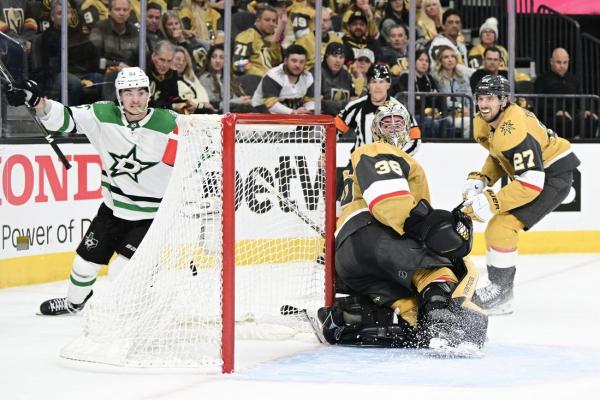 Stars hope to build momentum and take Game 4 in Vegas