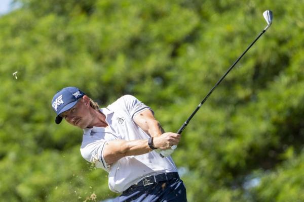 Rookie Jake Knapp has four-shot lead at Mexico Open
