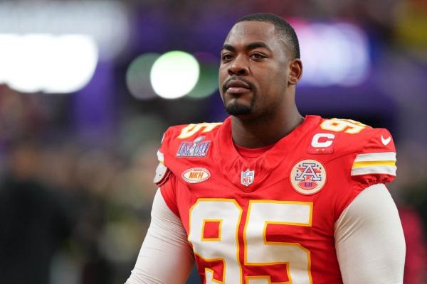 Reports: DT Chris Jones agrees to 5-year, $95 million deal with Chiefs