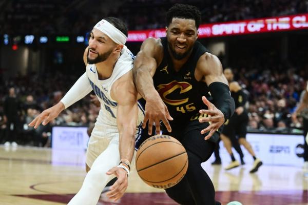 Donovan Mitchell-led Cavaliers rally from 18 down, win series over Magic thumbnail