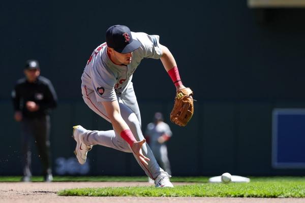 Short stay: Red Sox trade INF Zack Short to Braves