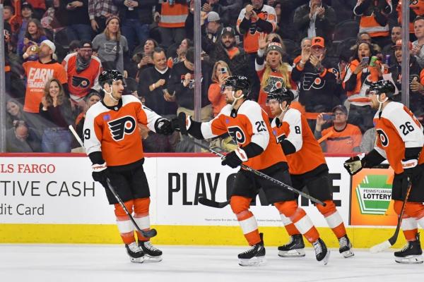 Sizzling after the break, Flyers take on struggling Coyotes