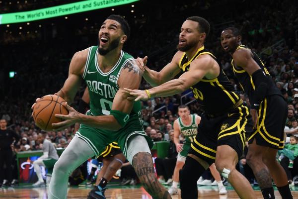 Celtics lead by as many as 56 points, crush Warriors 140-88