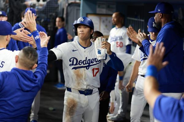 Andy Pages' fourth hit lifts Dodgers over Braves in 11 thumbnail