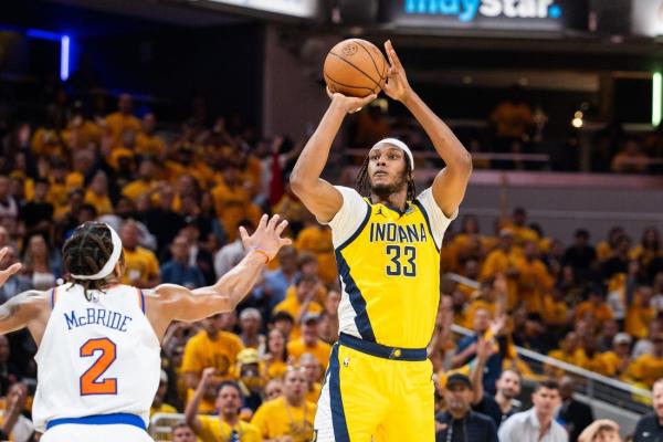 Pacers cruise past Knicks, send series to Game 7 thumbnail