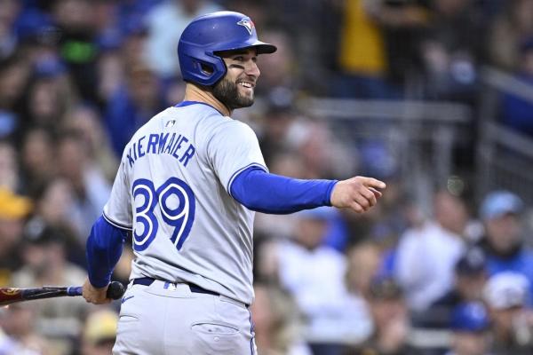Blue Jays reinstate OF Kevin Kiermaier from IL thumbnail