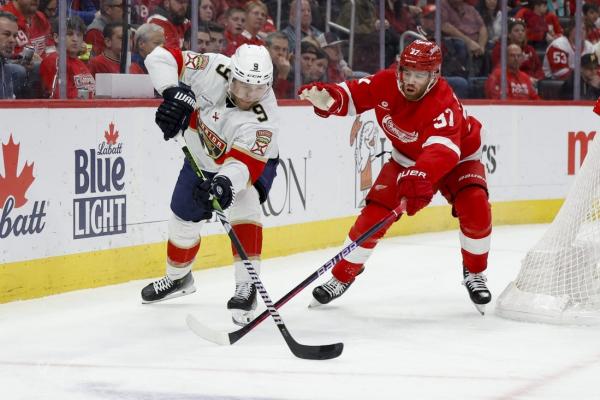 Sergei Bobrovsky, Panthers smother Red Wings, 4-0