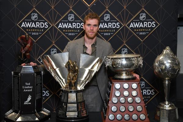 Connor McDavid chasing fourth Hart Trophy
