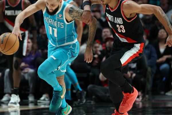 Hornets notch first road win over Blazers since 2008