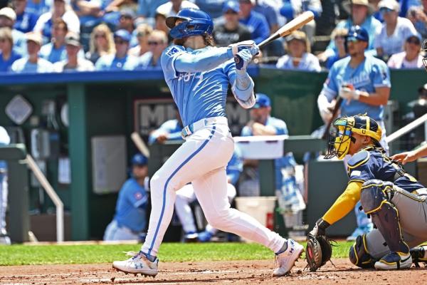 Bobby Witt Jr. homers as Royals get past Brewers