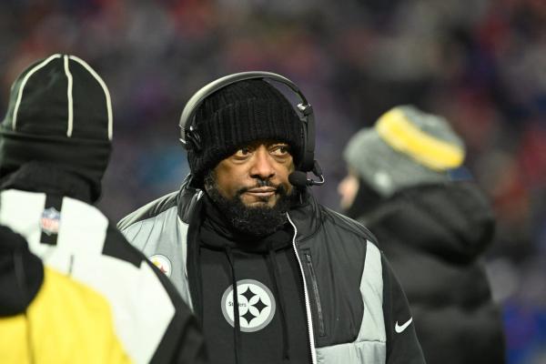 Mike Tomlin: Russell Wilson has 'pole position' for Steelers' No. 1 QB thumbnail