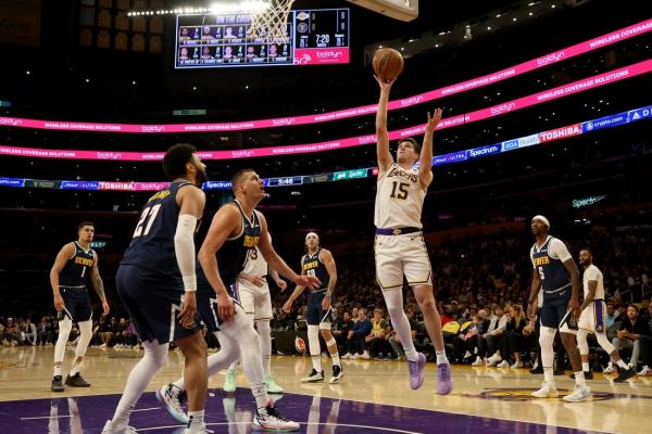 Lakers end 11-game skid vs. Nuggets, force Game 5 thumbnail