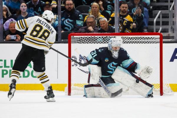 Bruins seek regulation win, tackle Golden Knights