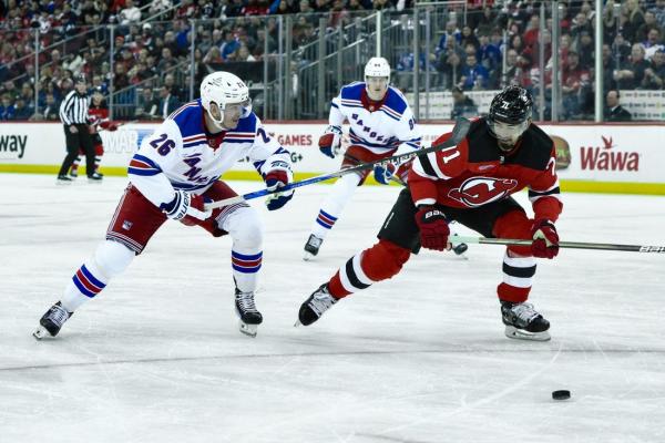 Rangers cruise past Devils for ninth straight win