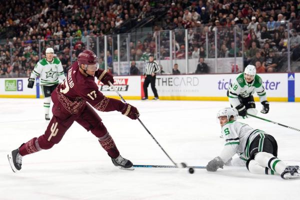 Stars double up Coyotes, push win streak to 4 games
