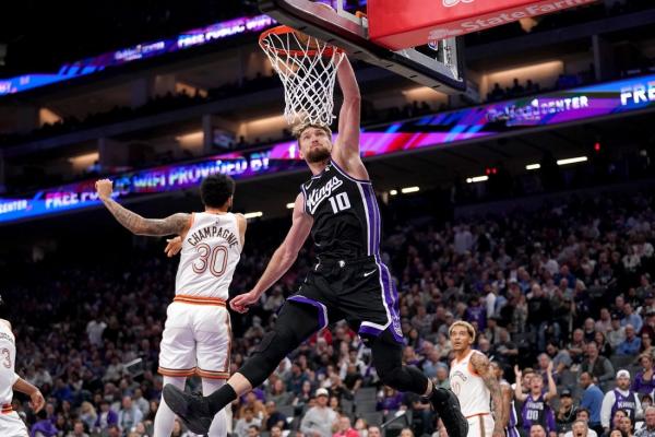 Kings looking for consistency, Rockets energized by latest showing thumbnail