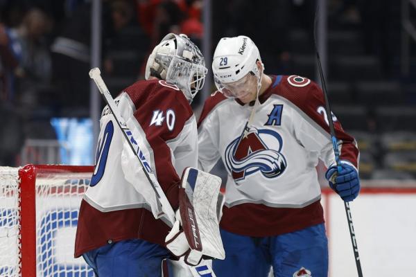 Avs eager to keep defending home ice, welcome in Canucks