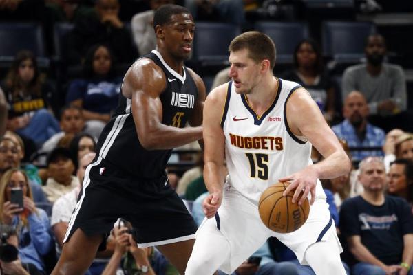 Nikola Jokic, Nuggets face Lakers as quest for repeat begins thumbnail
