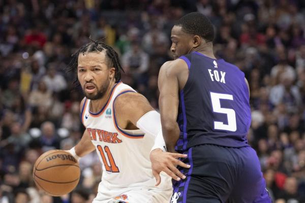 Knicks flip switch in fourth, tackle Kings