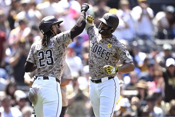 Padres salvage game in Blue Jays series with timely walks