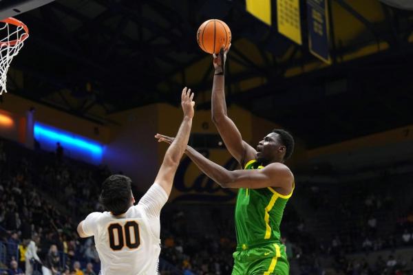 Third in Pac-10, Oregon to tangle with Oregon State