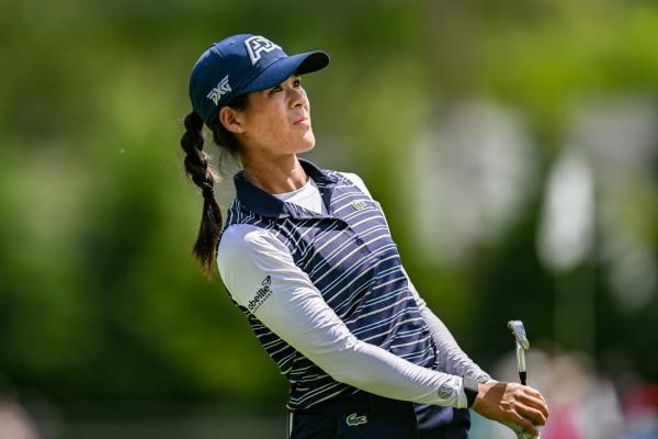 Celine Boutier (64) vaults into lead in Singapore