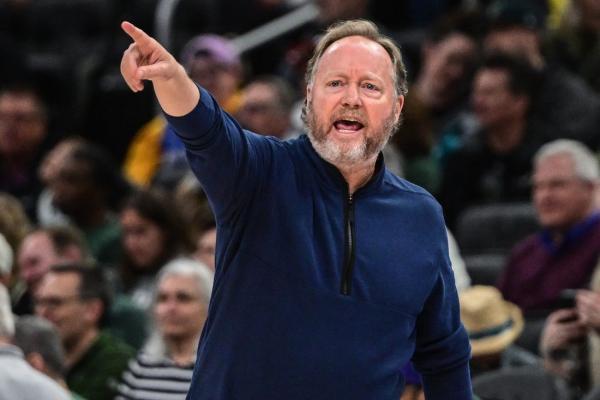 Suns hire Mike Budenholzer as head coach