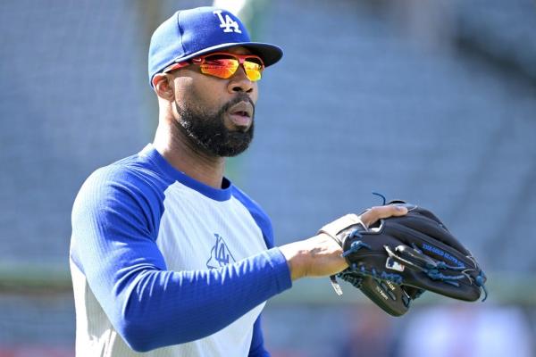 Dodgers OF Jason Heyward (back) has setback in recovery