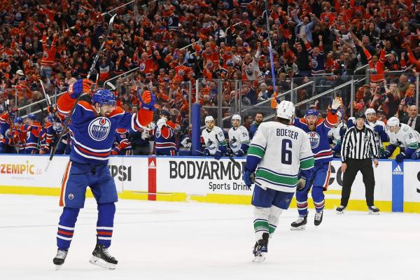 Canucks aim to get out of gutter, brace for Game 5 vs. Oilers